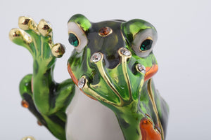 Green Frog Speak No Evil