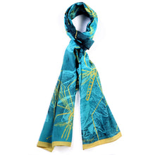 The-Blue-Mosquito-scarf-silk-rectangular-yellow-45x180-packshot-closeup