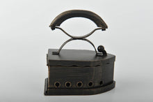 Retro Miniature Metal Flat Iron Vintage Decoration Antique Trinket Box