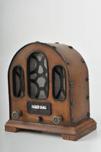 Miniature Old Fashioned Radio Vintage Decoration Antique Trinket Box