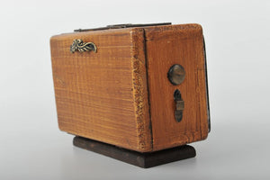 Wooden Miniature of a Retro Tube Radio Vintage Decoration Antique Trinket Box