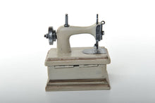 Miniature Unique White Singer Sewing Machine Vintage Decoration Antique Trinket Box