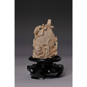Mammoth Ivory- Snuff bottle turtles, fish and frog